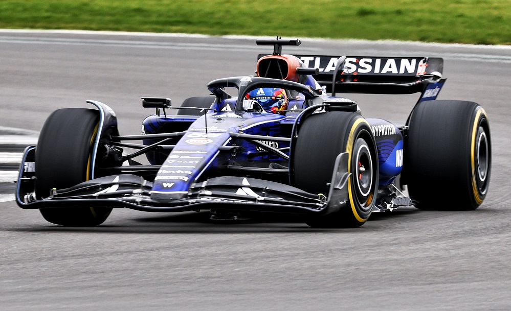 Sem carro, Williams fica fora de testes da F1 em Barcelona