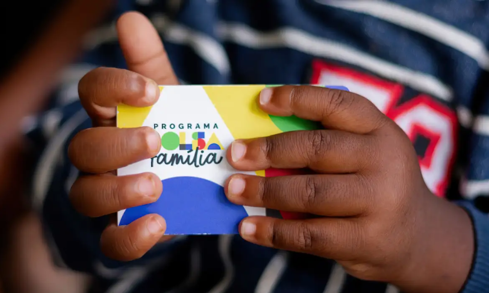 Trabalho infantil cai mais entre beneficiários do Bolsa Família