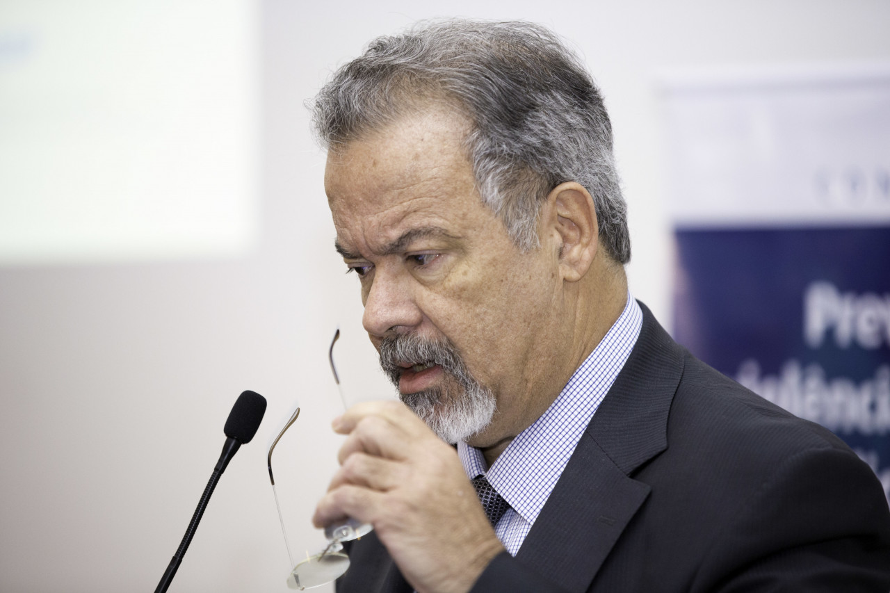 Raul Jungmann, ex-ministro de FHC e Temer, morre aos 73 anos