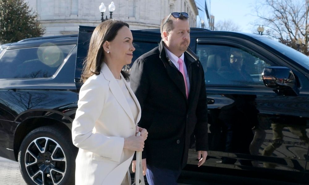 María Corina Machado oferece medalha do Nobel da Paz para Trump