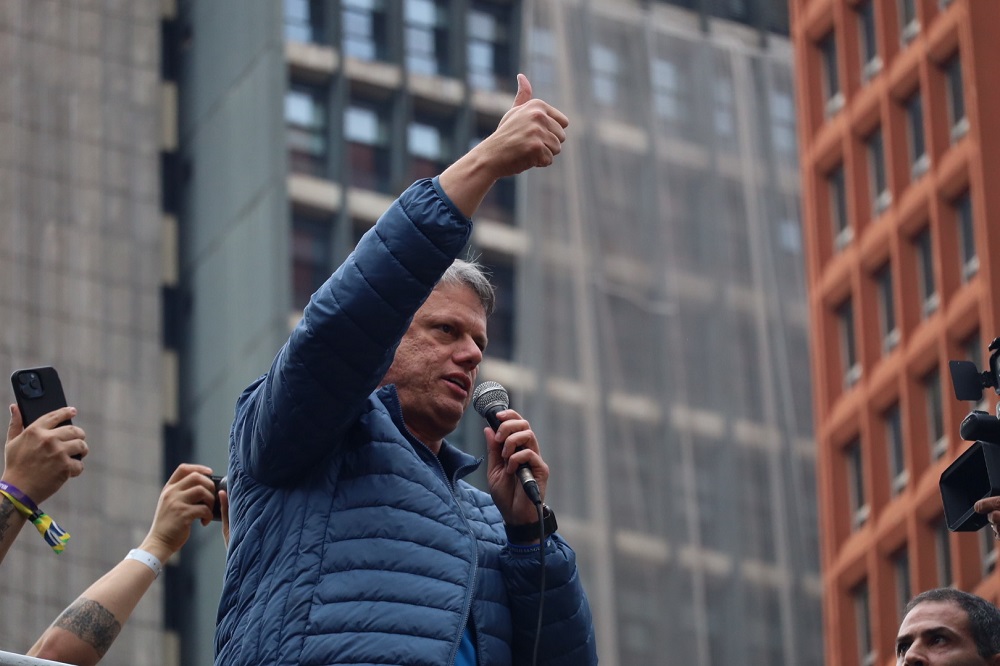 Tarcísio terá tempo de ‘recalcular rota’ para 2026 após acenos ao bolsonarismo, dizem aliados