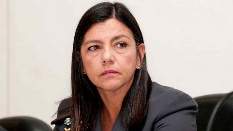 Primeira mulher governadora, filha de ex-presidente: Quem é Roseana Sarney