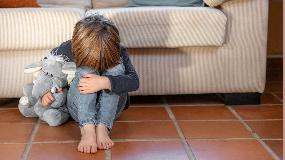 Não é ‘vínculo afetivo’, é estupro de vulnerável: o recado perigoso do TJMG