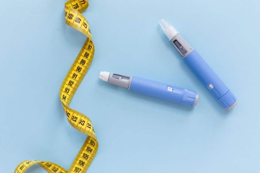 Anvisa alerta para risco de pancreatite por uso indevido de canetas emagrecedoras