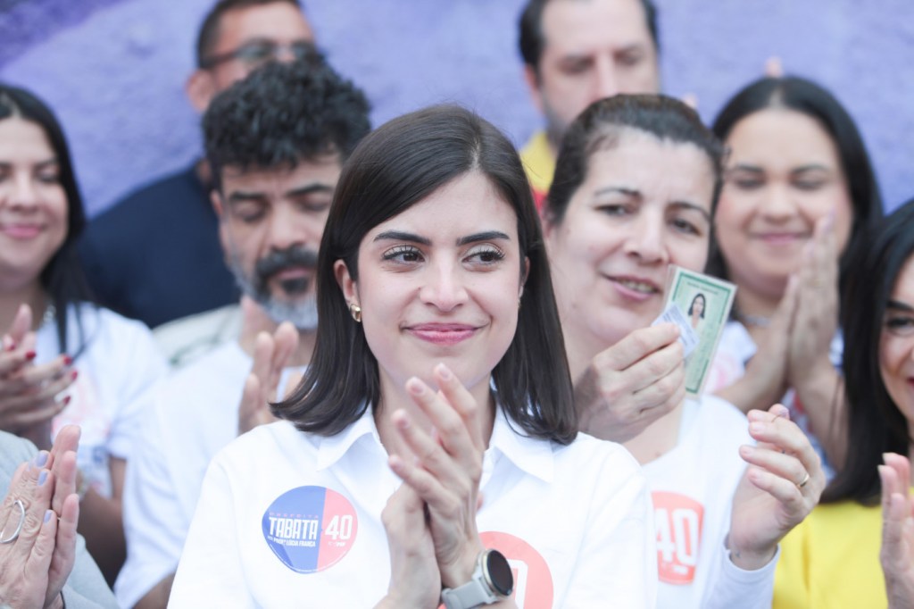 Motta prometeu votar PL da misoginia antes do recesso, diz Tabata