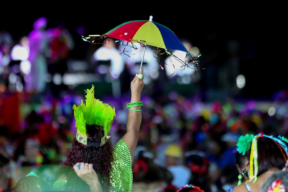 Com organização, Carnaval traz ganhos à saúde na terceira idade