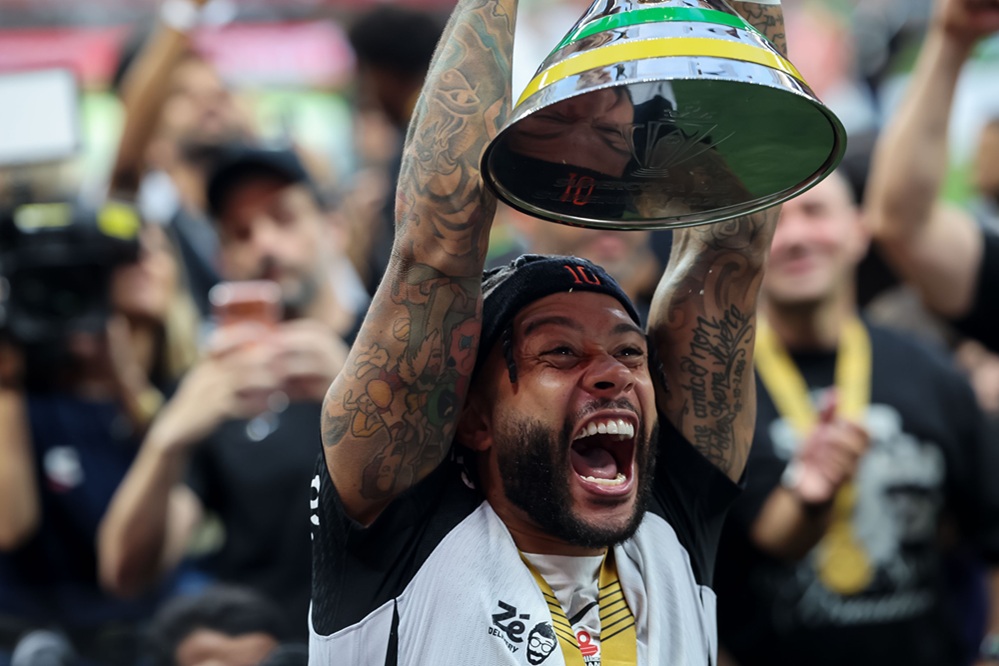 Memphis receberá R$ 4,7 mi do Corinthians por vitória na Supercopa