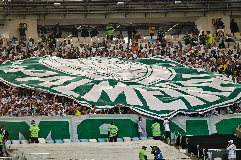 Palmeiras encerra temporada de 2025 com receita recorde de R$ 1,7 bilhão