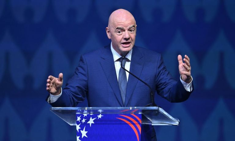 Fifa reage a pressão contra Gianni Infantino e defende mandato do presidente