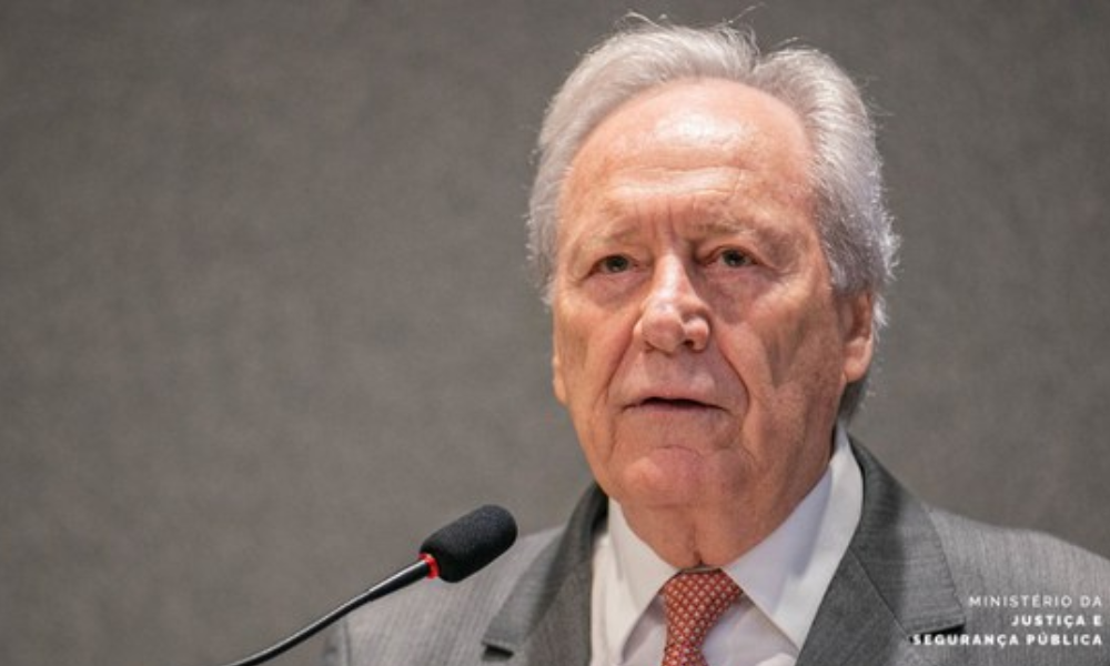 Lewandowski entrega carta de demissão a Lula e deixará o Ministério da Justiça