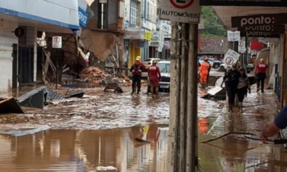 Minas Gerais, Rio de Janeiro e outros estados seguem com alerta vermelho para chuvas