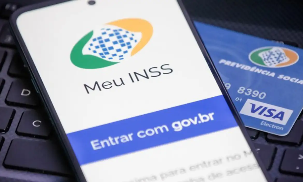 INSS é cobrado na Câmara após fila ultrapassar os 3 milhões
