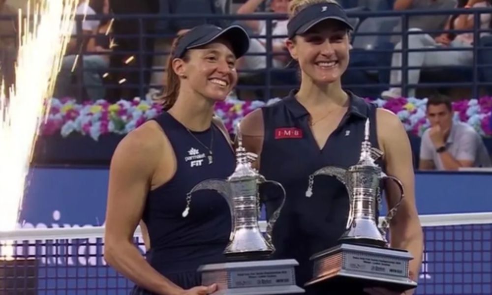Luísa Stefani conquista 15º título da carreira ao vencer o WTA de Dubai nas duplas 
