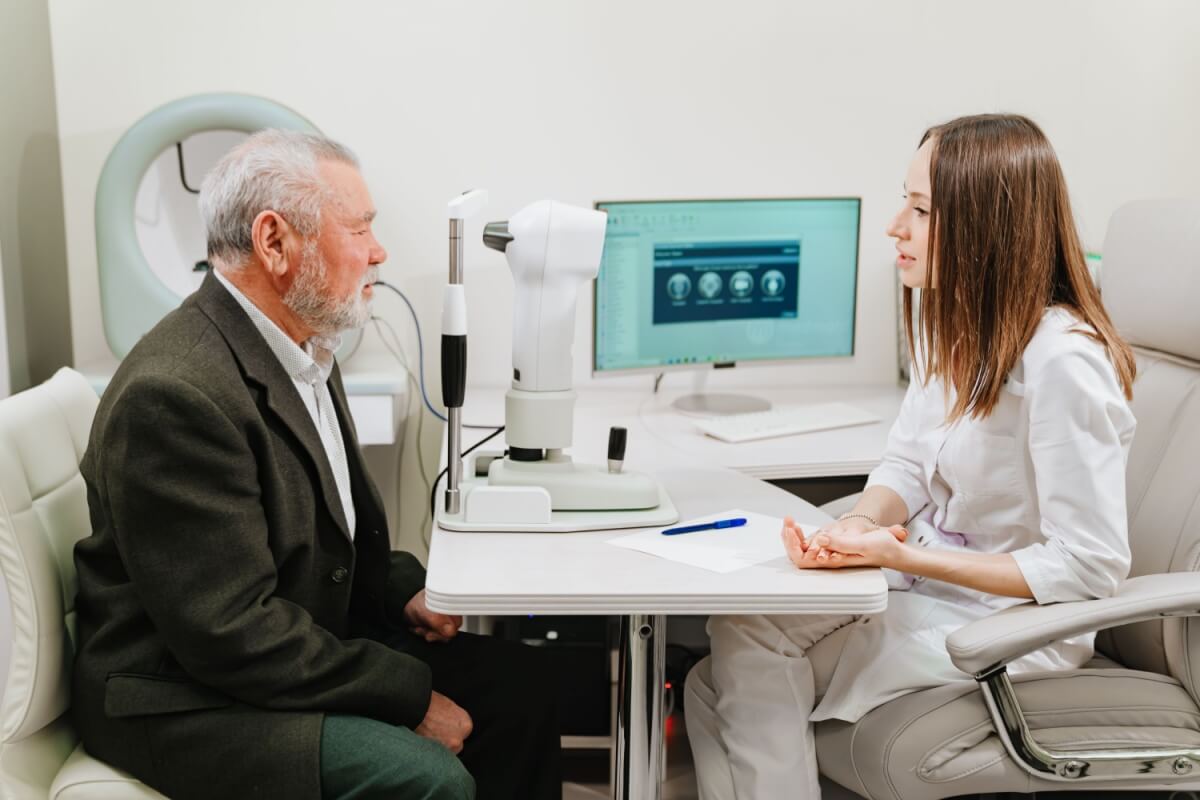 Catarata: a cirurgia simples que devolve a visão e pode reduzir os óculos