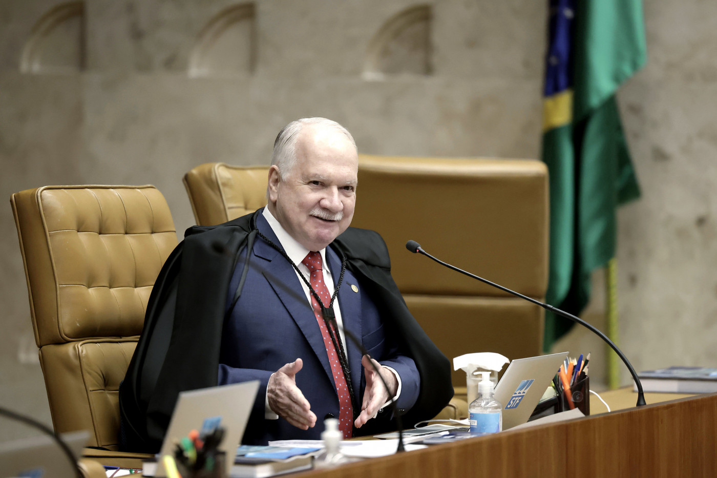 Fachin marca para 14 de maio julgamento sobre uso de dados do Coaf