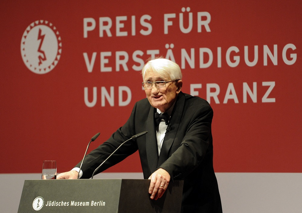 Jürgen Habermas, filósofo e teórico da ‘esfera pública’, morre aos 96 anos