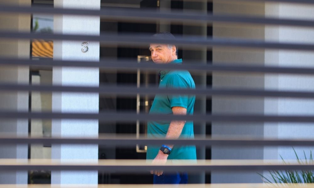 PF volta a condicionar transferência de Bolsonaro para hospital à aval do STF