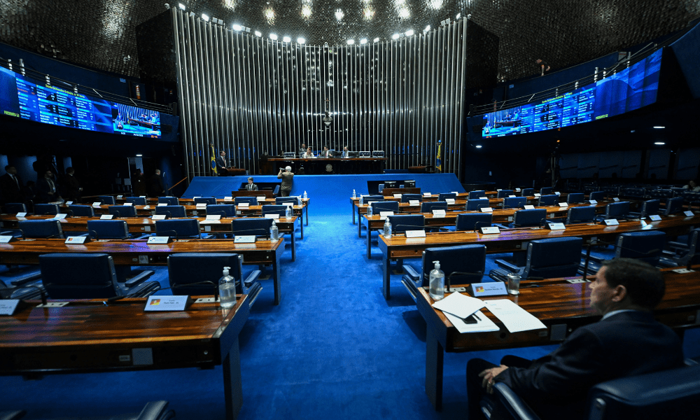 Senado aprova PL que inclui violência contra filhos na Lei Maria da Penha