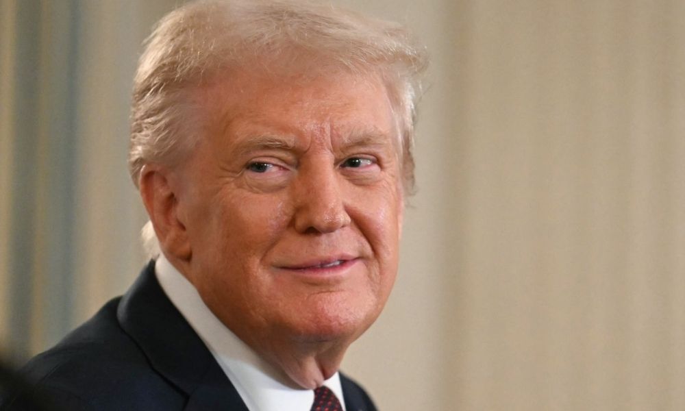 Trump sinaliza com o fim da guerra após petróleo bater U$110