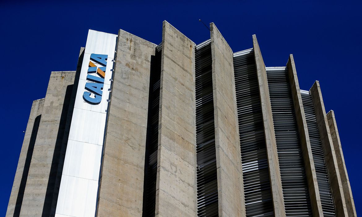 MPT investiga Caixa por rebaixar funcionários que impediram negócio com Master