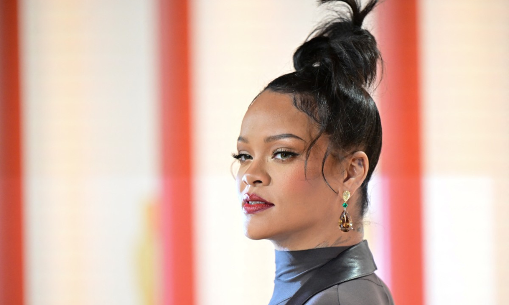 Rihanna diz ter 'pelo menos 170 músicas inéditas para lançar
