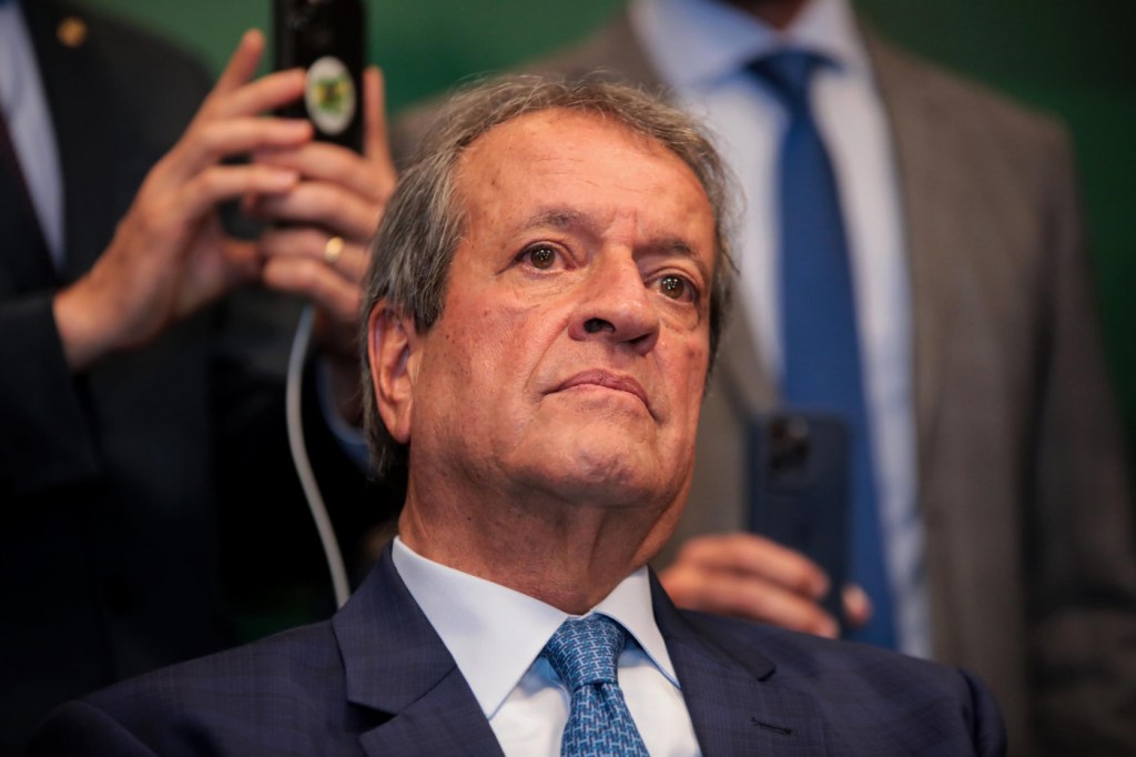 Valdemar declara apoio ‘irrestrito’ a Castro: ‘Não só ficará elegível, como será eleito’