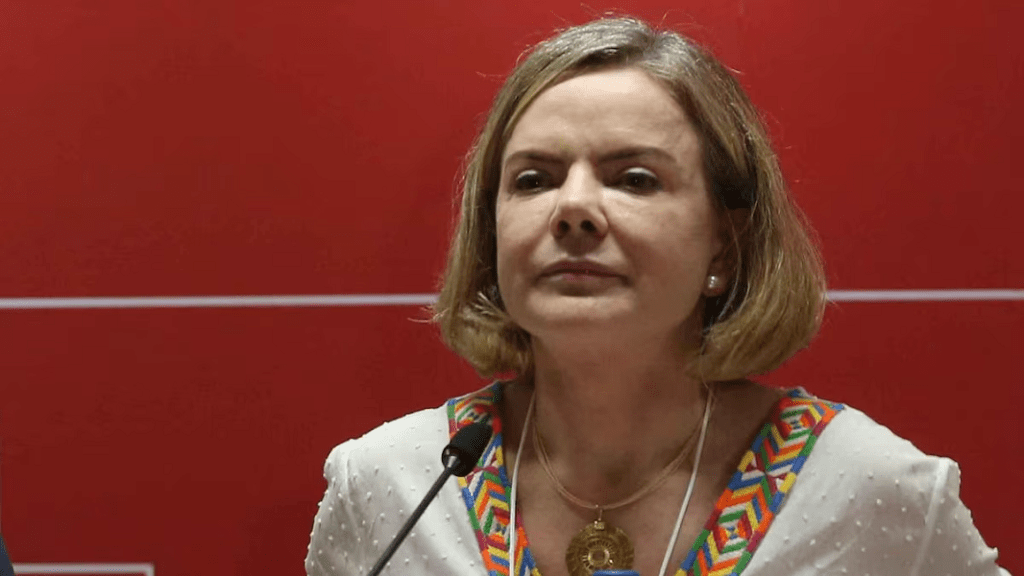 Gleisi comenta saída da federação União Progressista do governo: ‘Ninguém é obrigado a ficar’