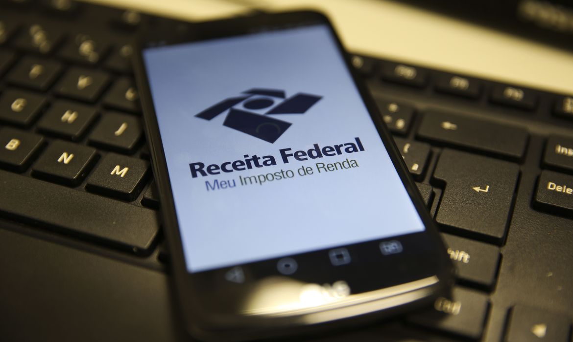 Preparação fiscal: checklist completo de documentos necessários para declarar o imposto de renda 2026