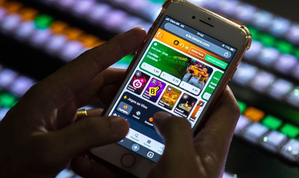Senado aprova projeto que proíbe publicidade e patrocínio de ‘bets’ no Brasil