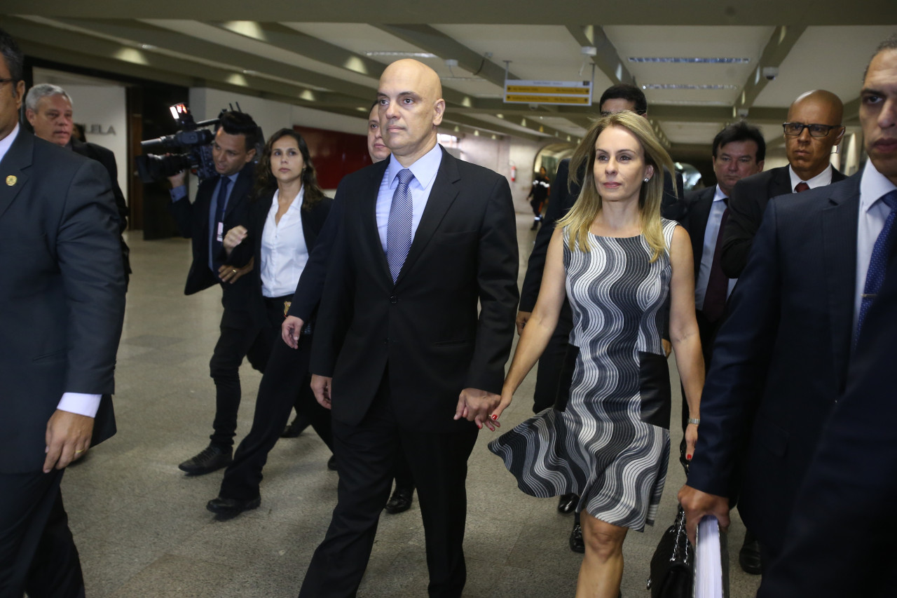 Justiça de SP rejeita ação contra Vieira apresentada por família de Moraes