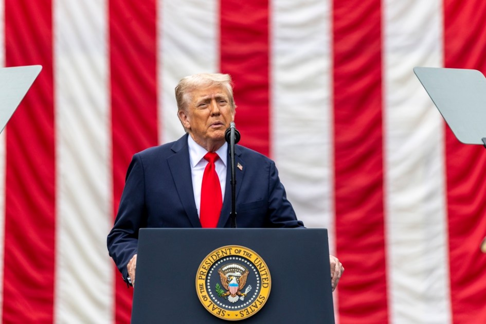 O presidente dos EUA, Donald J. Trump, discursa durante cerimônia em memória dos 24 anos dos atentados de 11 de setembro no Pentágono