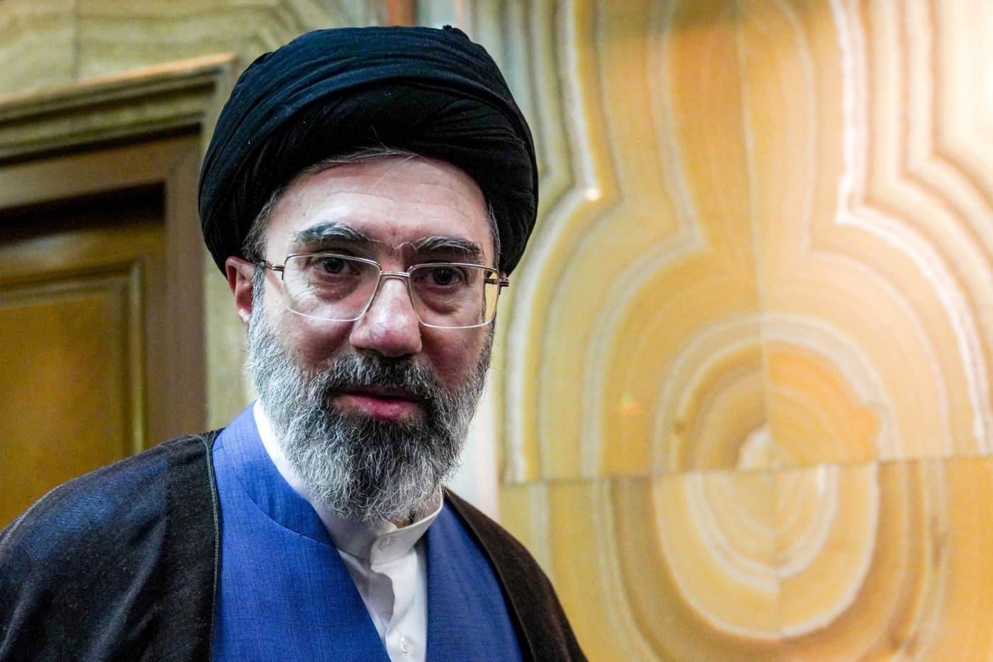 Khamenei nomeia novo conselheiro político e líder do Conselho de Segurança Nacional no Irã