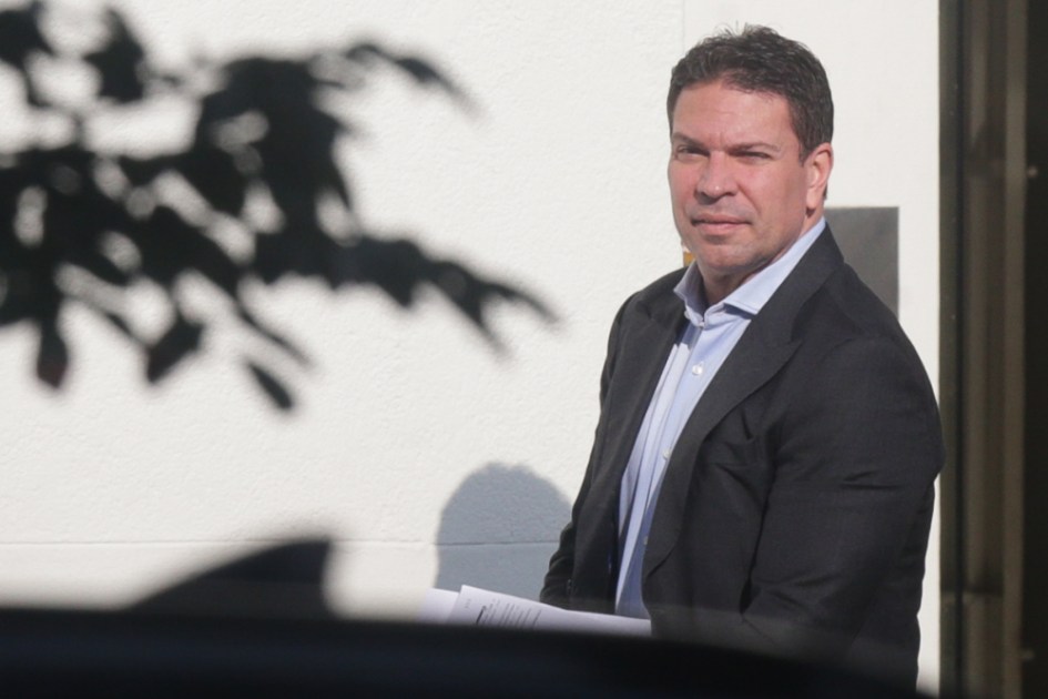Alexandre Ramagem (PL-RJ), ex-diretor da ABIN, chega para prestar depoimento na sede da Polí­cia Federal, no Rio de Janeiro
