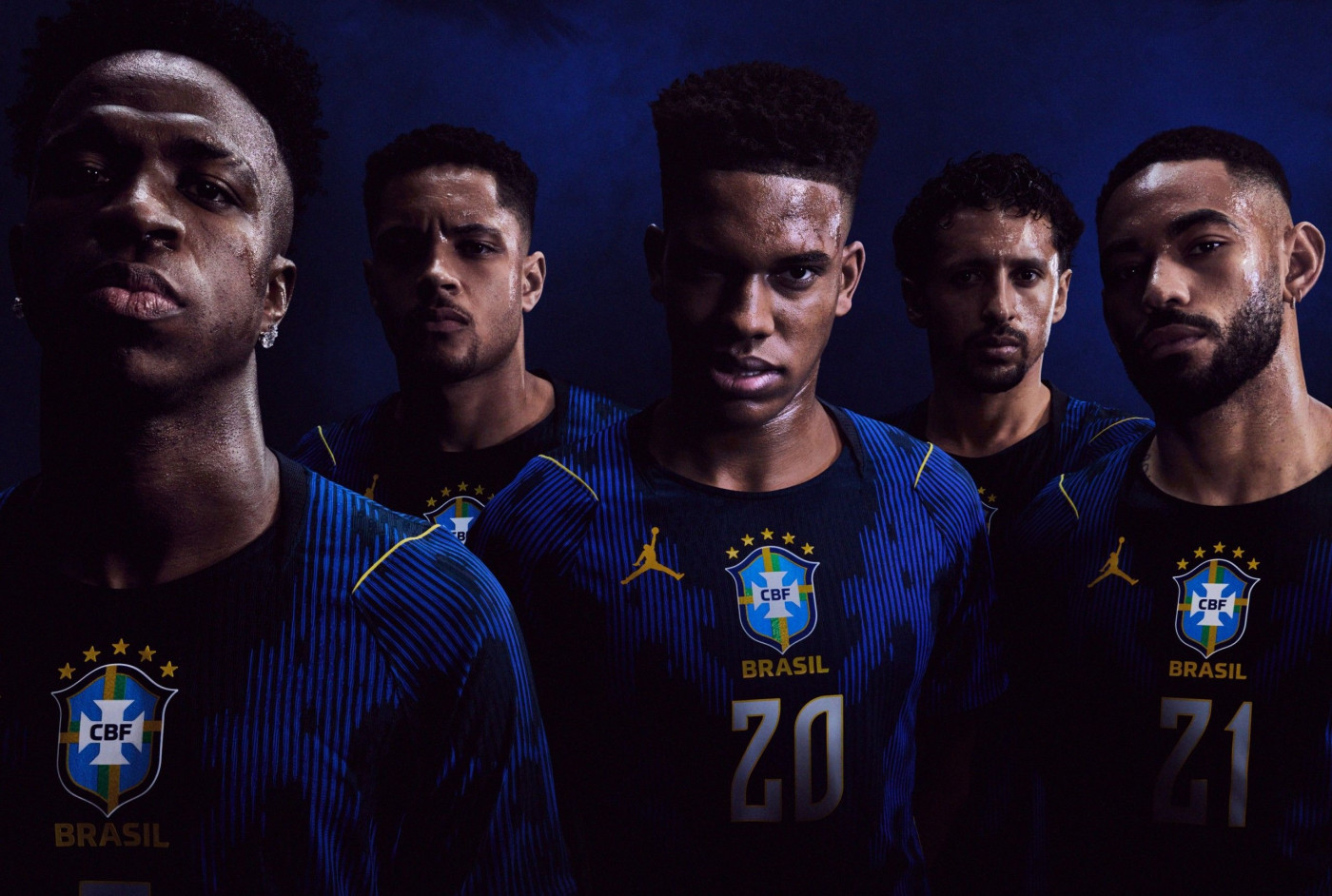 Brasil enfrenta Haiti com camiseta que gerou polêmica na internet