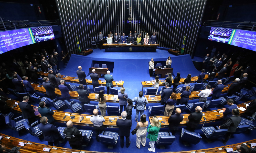 Congresso aprova Orçamento com R$ 6,5 tri em despesas e salário mínimo de R$ 1.621