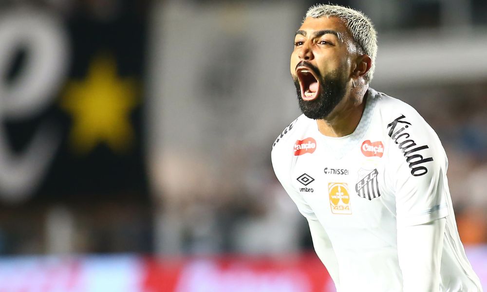 Gabigol salva nos acréscimos, e Santos arranca empate contra o Corinthians