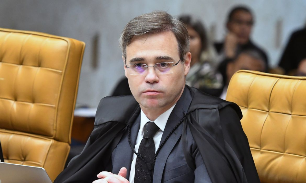 Mendonça nega pedido de Zé Trovão para suspender o aumento do Bolsa Família