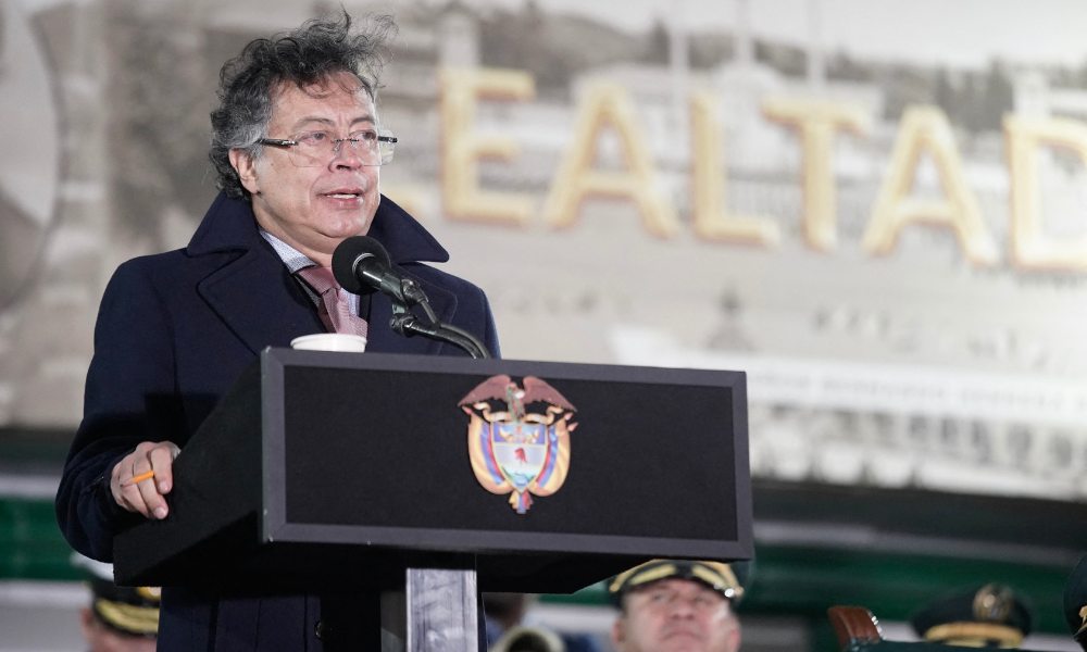 Petro diz que processará Noboa por calúnia