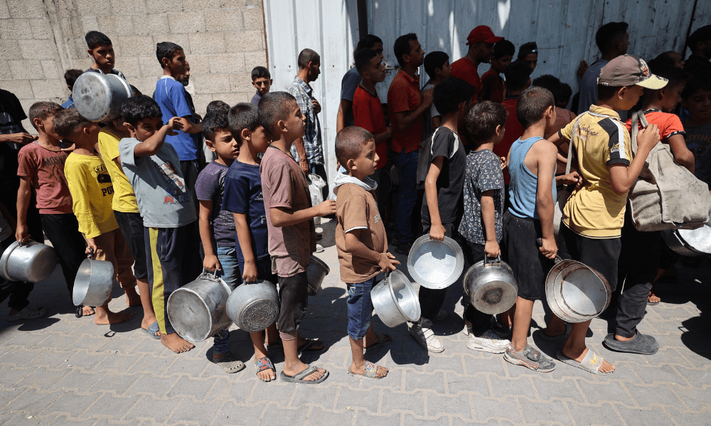 Israel usa acesso à água como arma contra os palestinos em Gaza, acusa MSF 