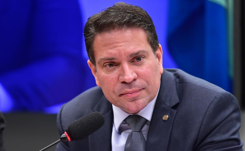 Foragido, Ramagem depõe ao STF por videoconferência em ação sobre o 8 de Janeiro