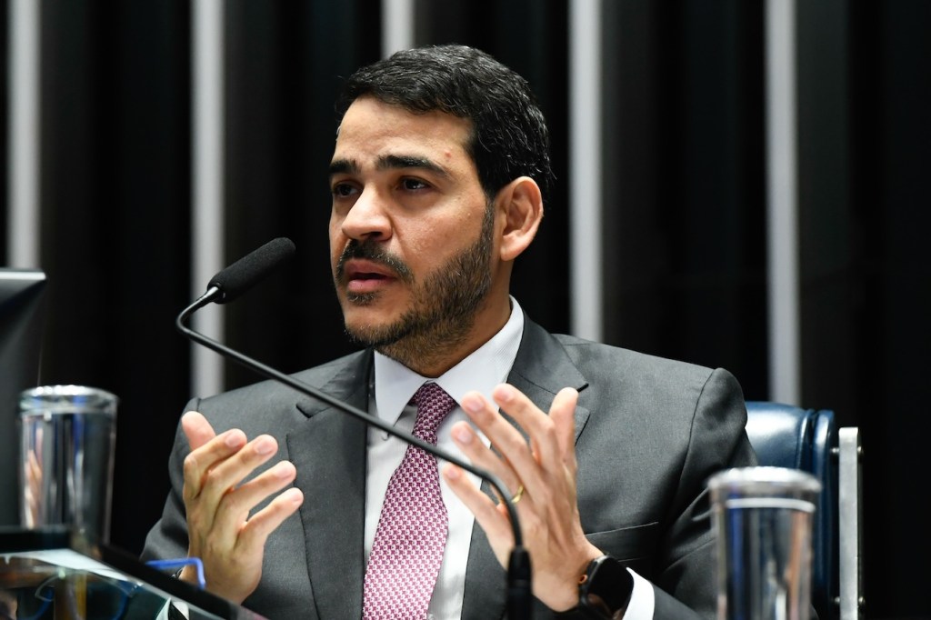 Veja as reações à decisão do Senado em rejeitar a indicação de Messias ao STF