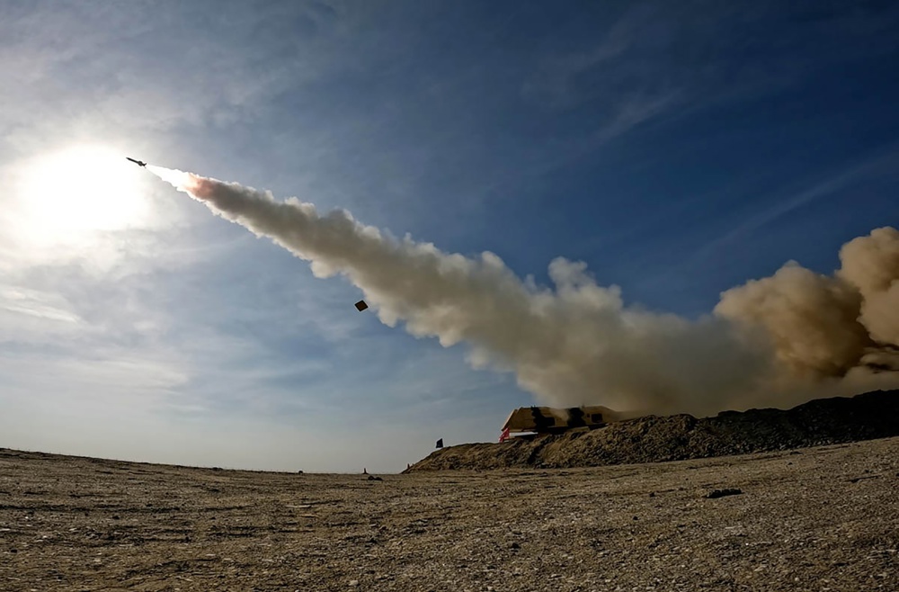 Base dos EUA no Catar é atingida por míssil iraniano