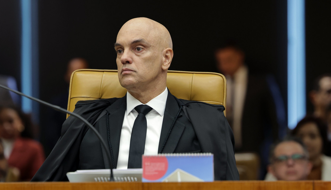 Moraes pede para Zanin marcar data para julgamento de Jair Bolsonaro no STF