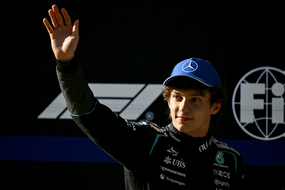 Antonelli vence pela 1ª vez na F1 da China, Hamilton volta ao pódio e Bortoleto não larga