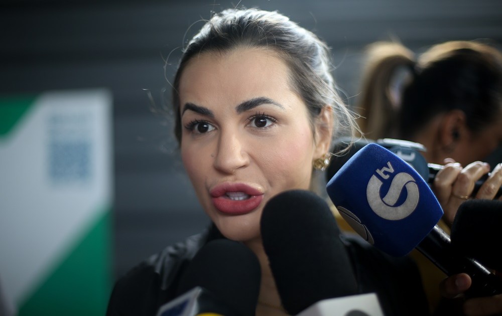 STJ nega pedido de liberdade a Deolane Bezerra