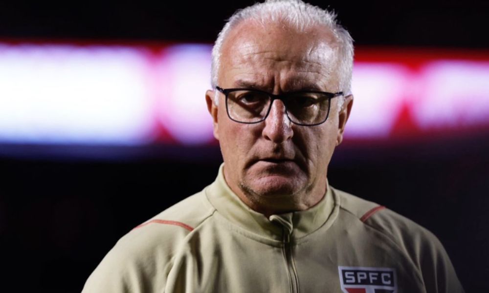 Dorival lamenta virada sofrida pelo São Paulo: ‘Momento muito difícil’