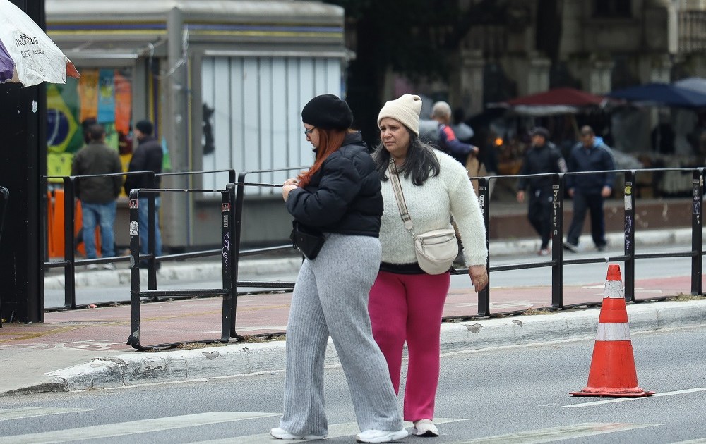 Primeira semana do inverno tem chuva e chance de neve; onda de frio começa hoje