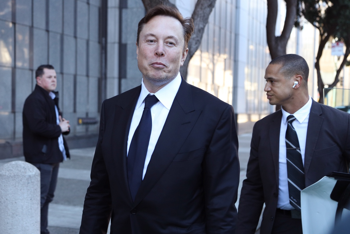 Elon Musk diz que vai recorrer após perder processo contra a OpenAI