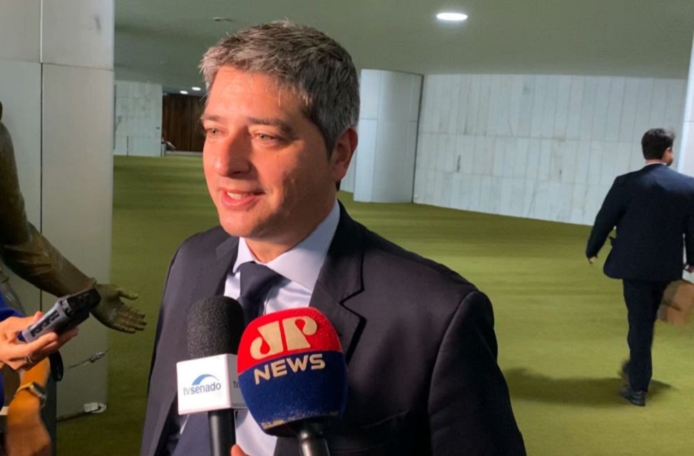 Portinho busca aval de Flávio Bolsonaro para herdar vaga no Senado