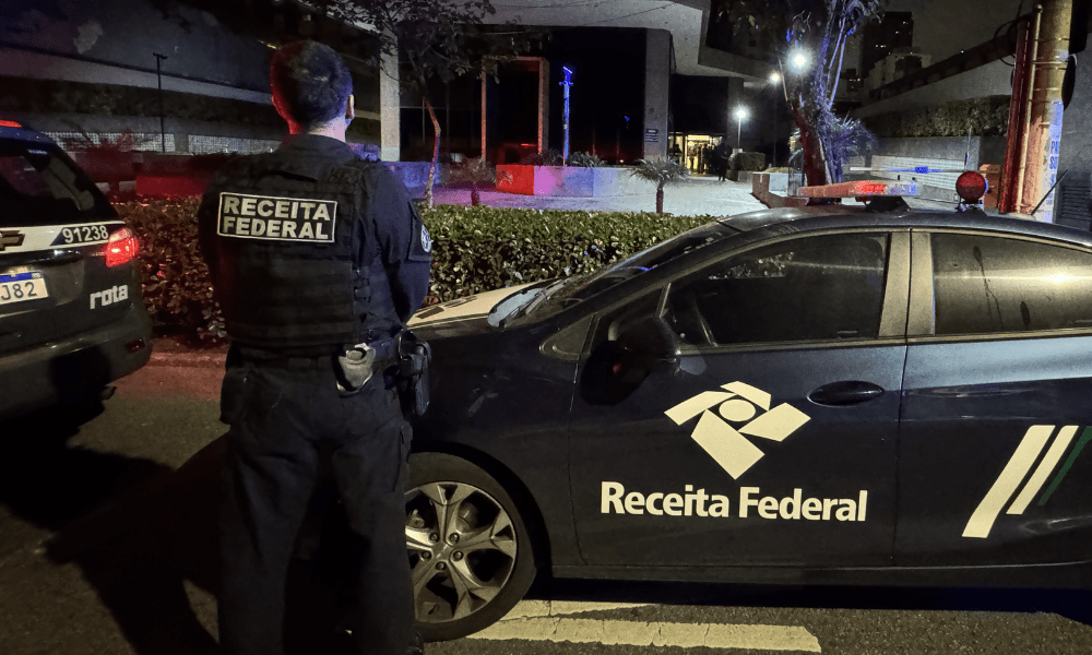 Operação mira fintechs e esquema bilionário do PCC no setor de combustíveis